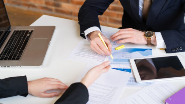 中小企業の後継者育成方法を比較する